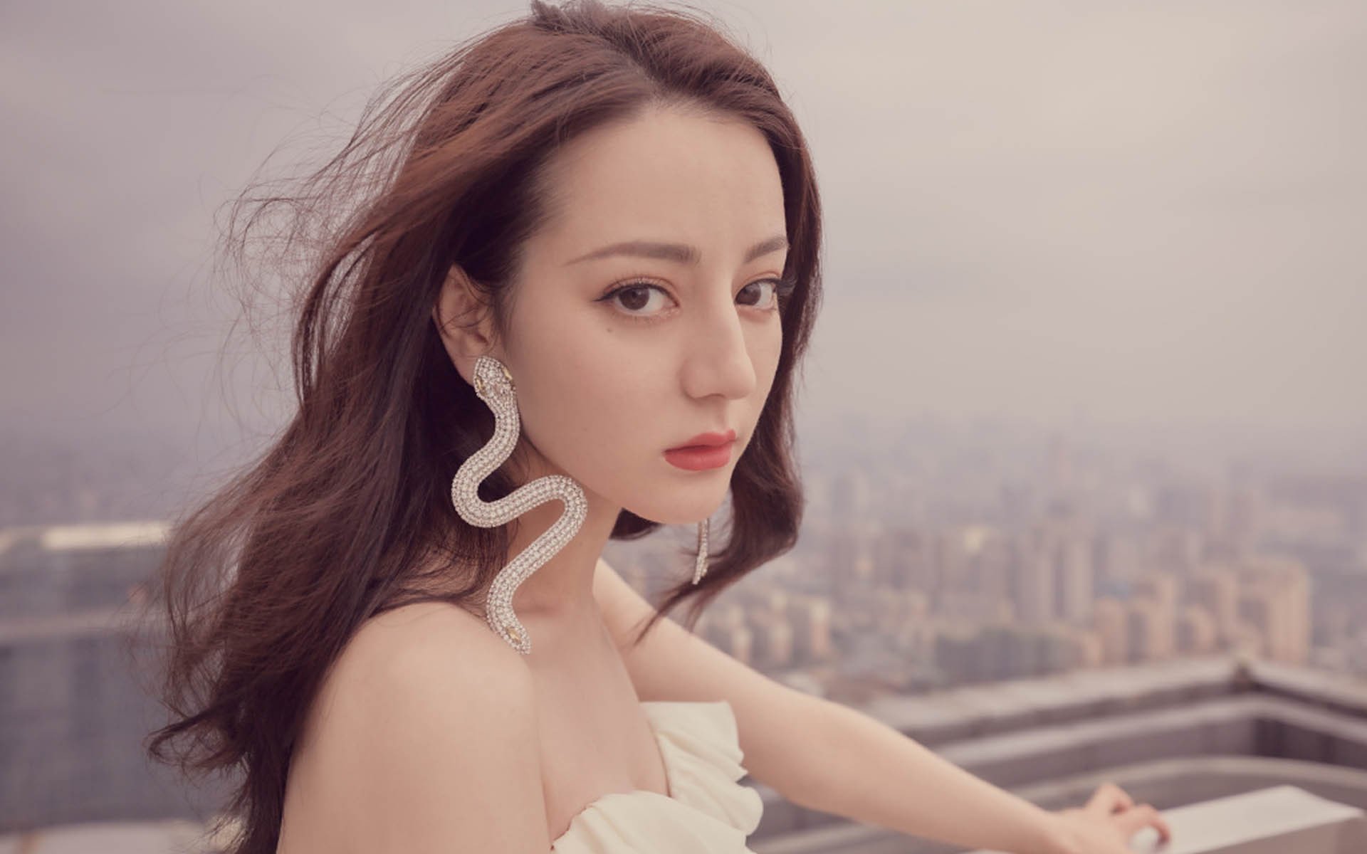 Jiu You-乔治左右开弓命中两记三分，乔治持球进攻能力